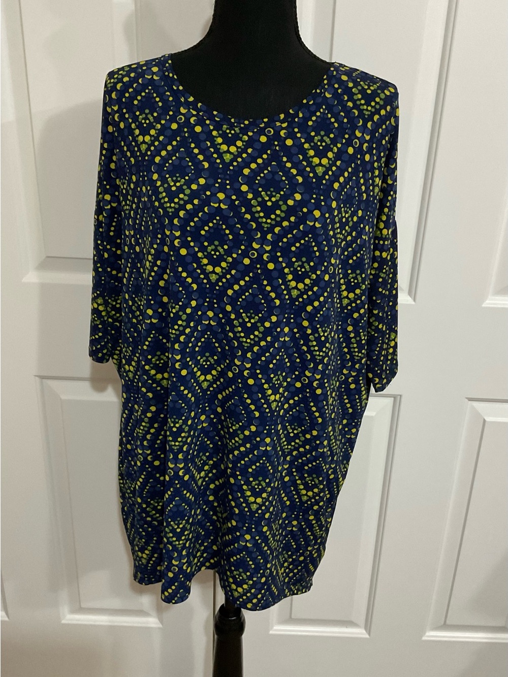 LuLaRoe L Navy and Lime Geometric Dot Irma Tunic